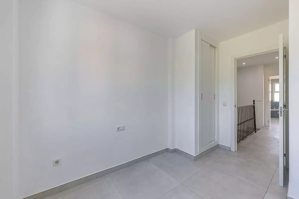 3-bedroom Town House In Estepona, Spain (102 M²)