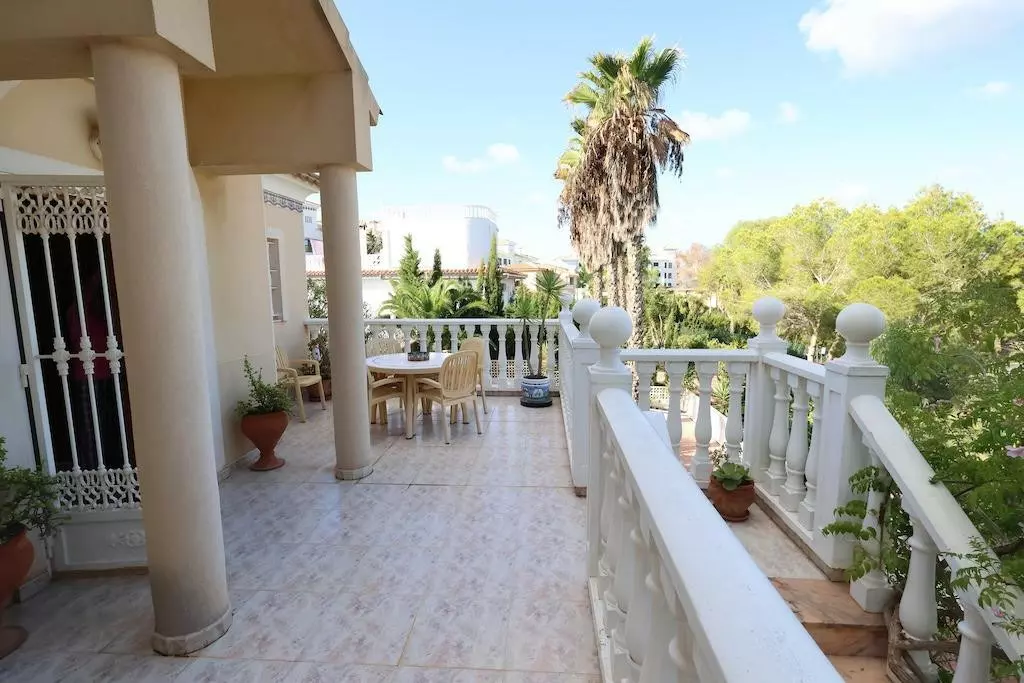 5-bedroom Villa In Orihuela, Spain (308 M²)