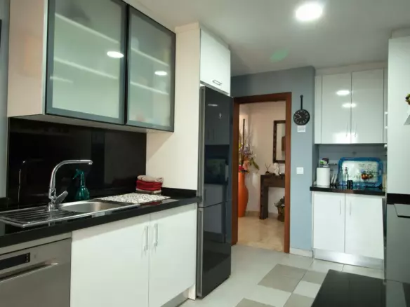 3-bedroom Apartment In Estepona, Spain (134 M²)