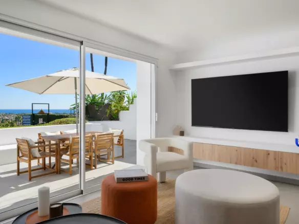 3-bedroom Apartment In Estepona, Spain (93 M²)