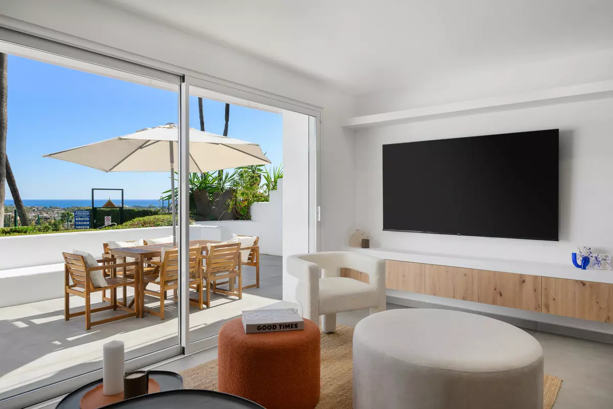 3-bedroom Apartment In Estepona, Spain (93 M²)