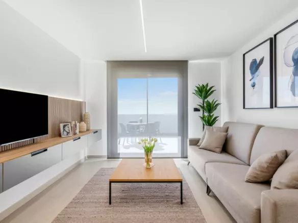 3-bedroom Apartment In Guardamar Del Segura, Spain (82 M²)