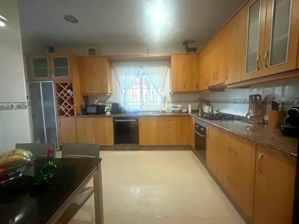 3-bedroom Villa In Orihuela, Spain (200 M²)