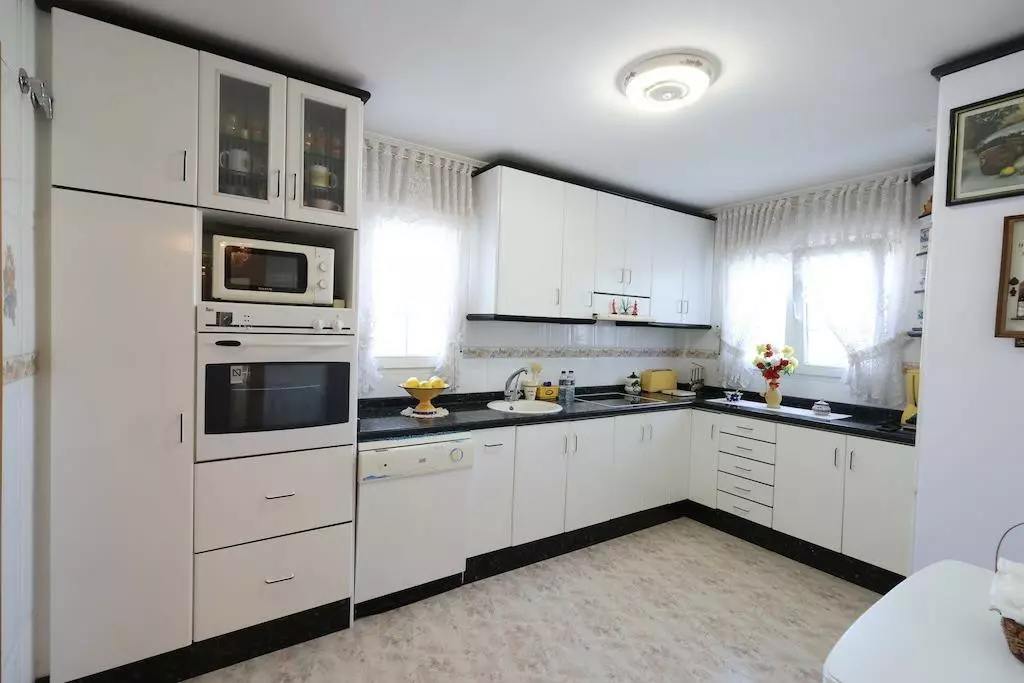 5-bedroom Villa In Orihuela, Spain (308 M²)
