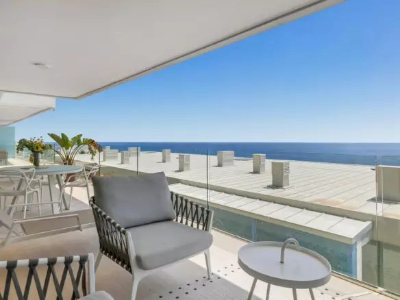 3-bedroom Apartment In Fuengirola, Spain (130 M²)