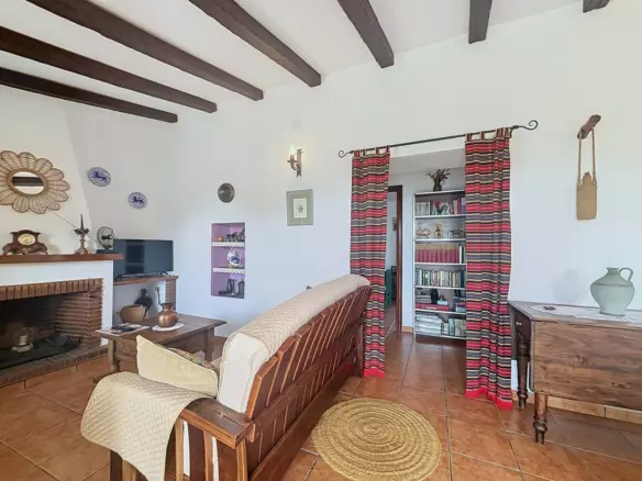 3-bedroom Villa In Vélez – Málaga, Spain (124 M²)