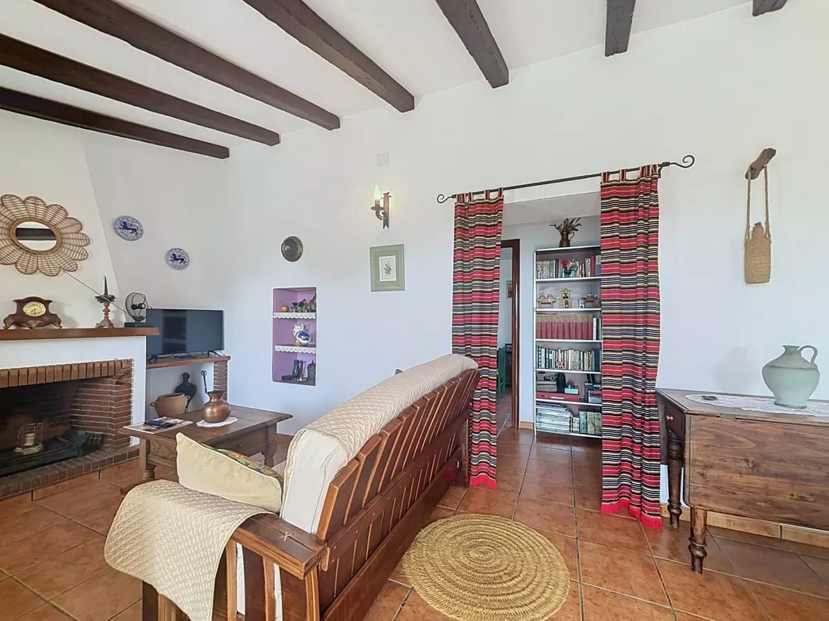 3-bedroom Villa In Vélez – Málaga, Spain (124 M²)