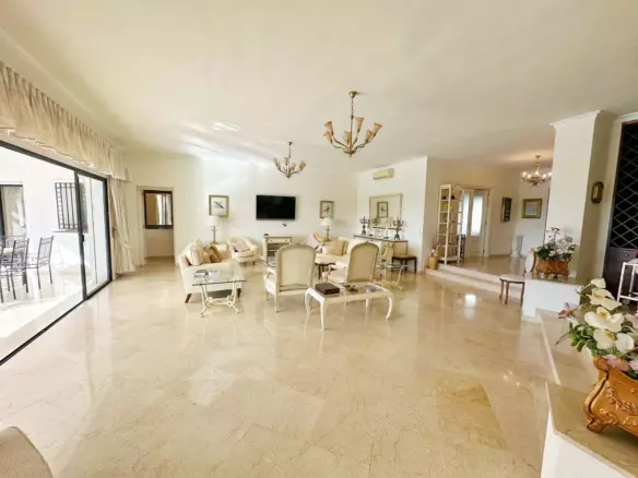 4-bedroom Villa In Estepona, Spain (450 M²)