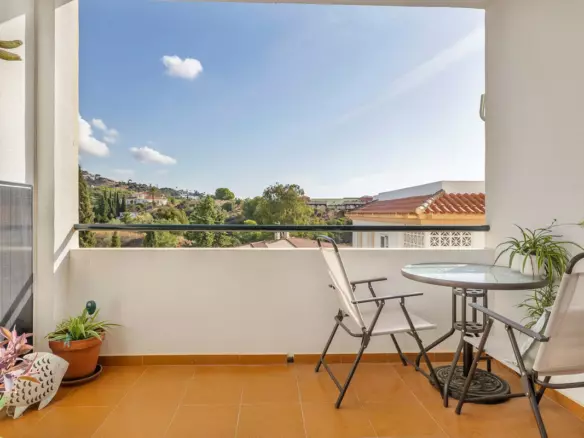 3-bedroom Apartment In Benalmádena, Spain (96 M²)