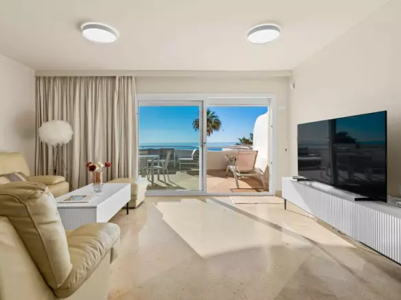 2-bedroom Apartment In Estepona, Spain (93 M²)