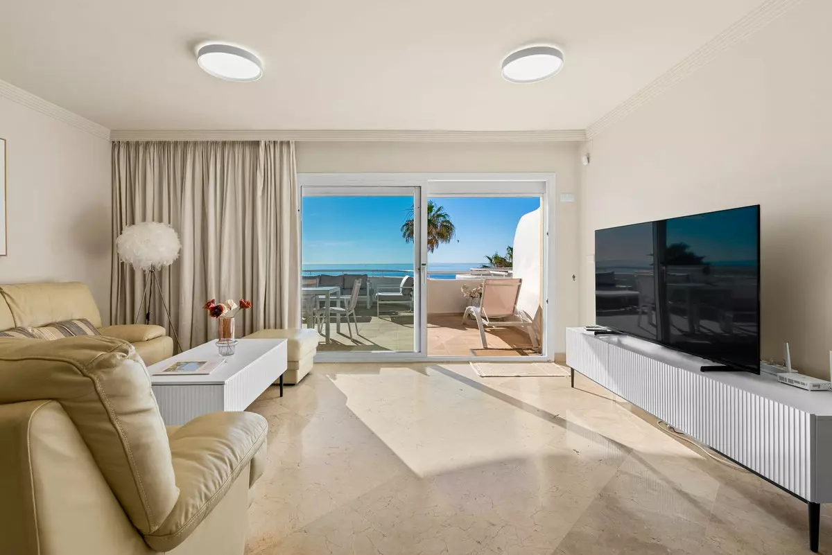 2-bedroom Apartment In Estepona, Spain (93 M²)