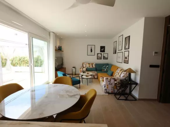 3-bedroom Apartment In Algorfa, Spain (91 M²)