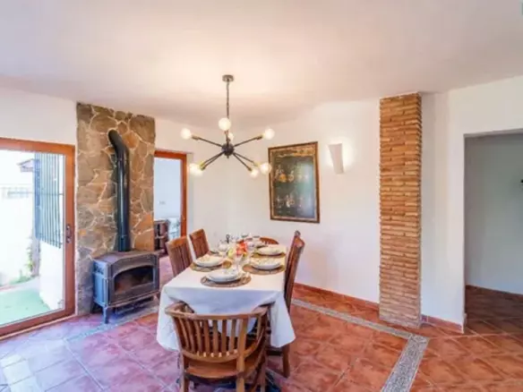 4-bedroom Villa In Málaga, Spain (250 M²)