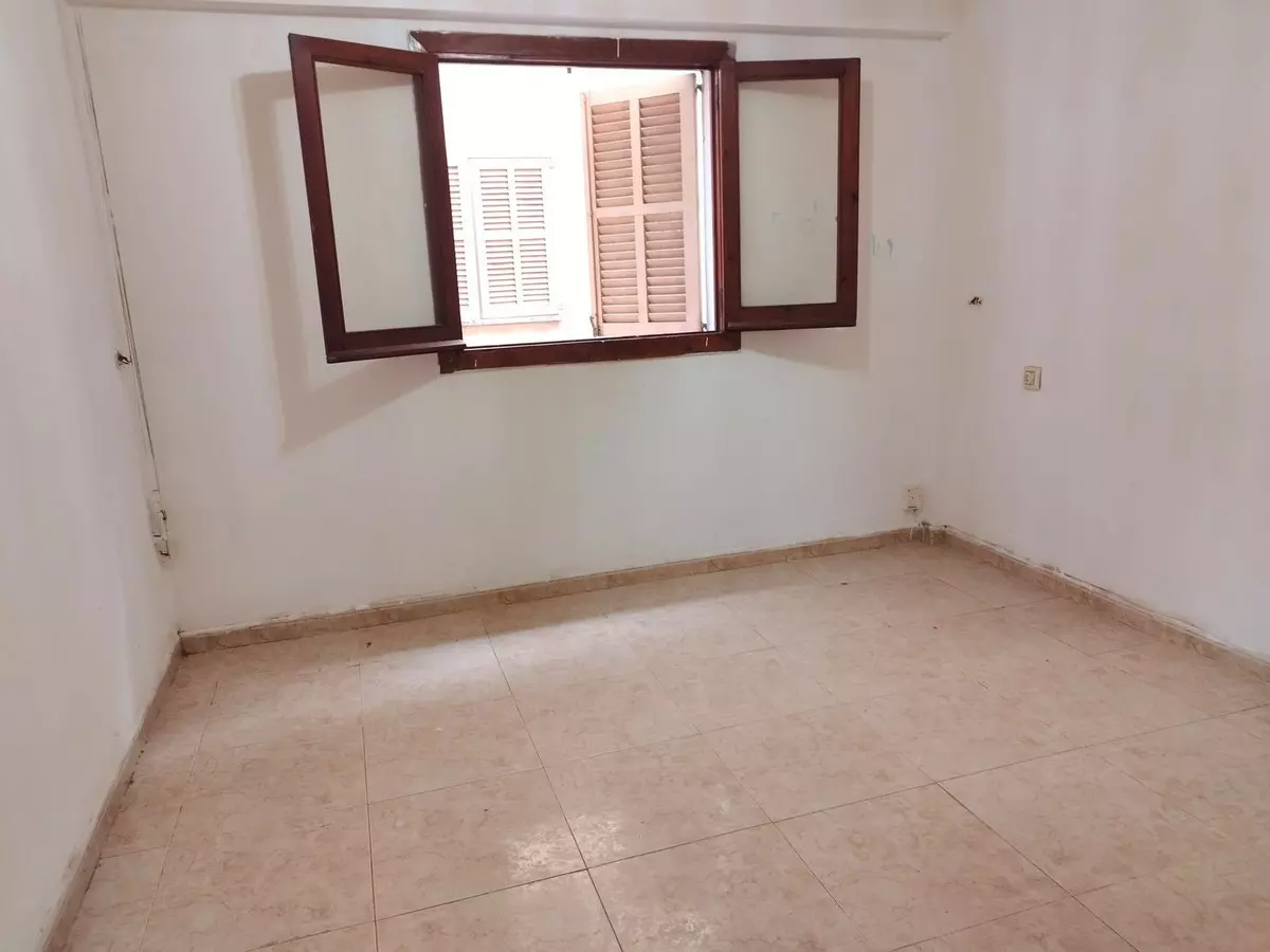 3-bedroom Apartment In Palma De Mallorca, Spain (90 M²)