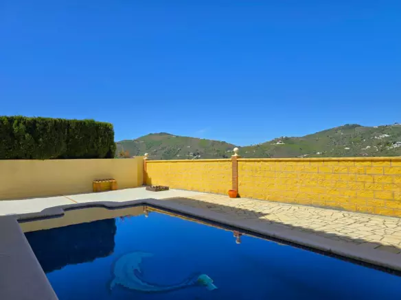4-bedroom Villa In Canillas De Albaida, Spain (229 M²)