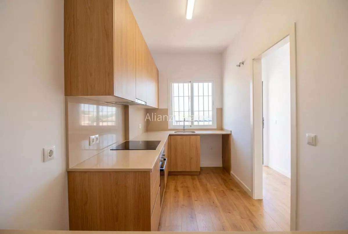 2-bedroom Apartment In Benalmádena, Spain (75 M²)
