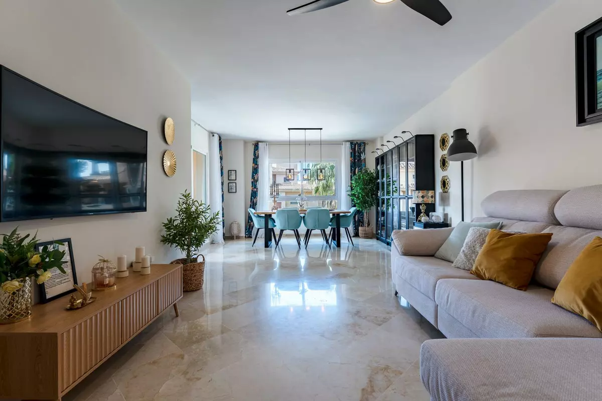 3-bedroom Apartment In Mijas, Spain (128 M²)