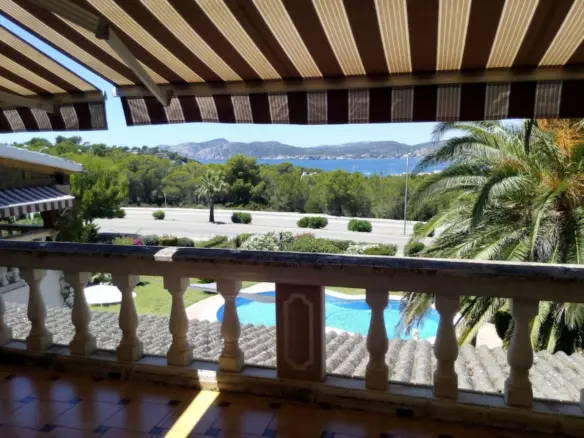 5-bedroom Villa In Calvià, Spain (400 M²)