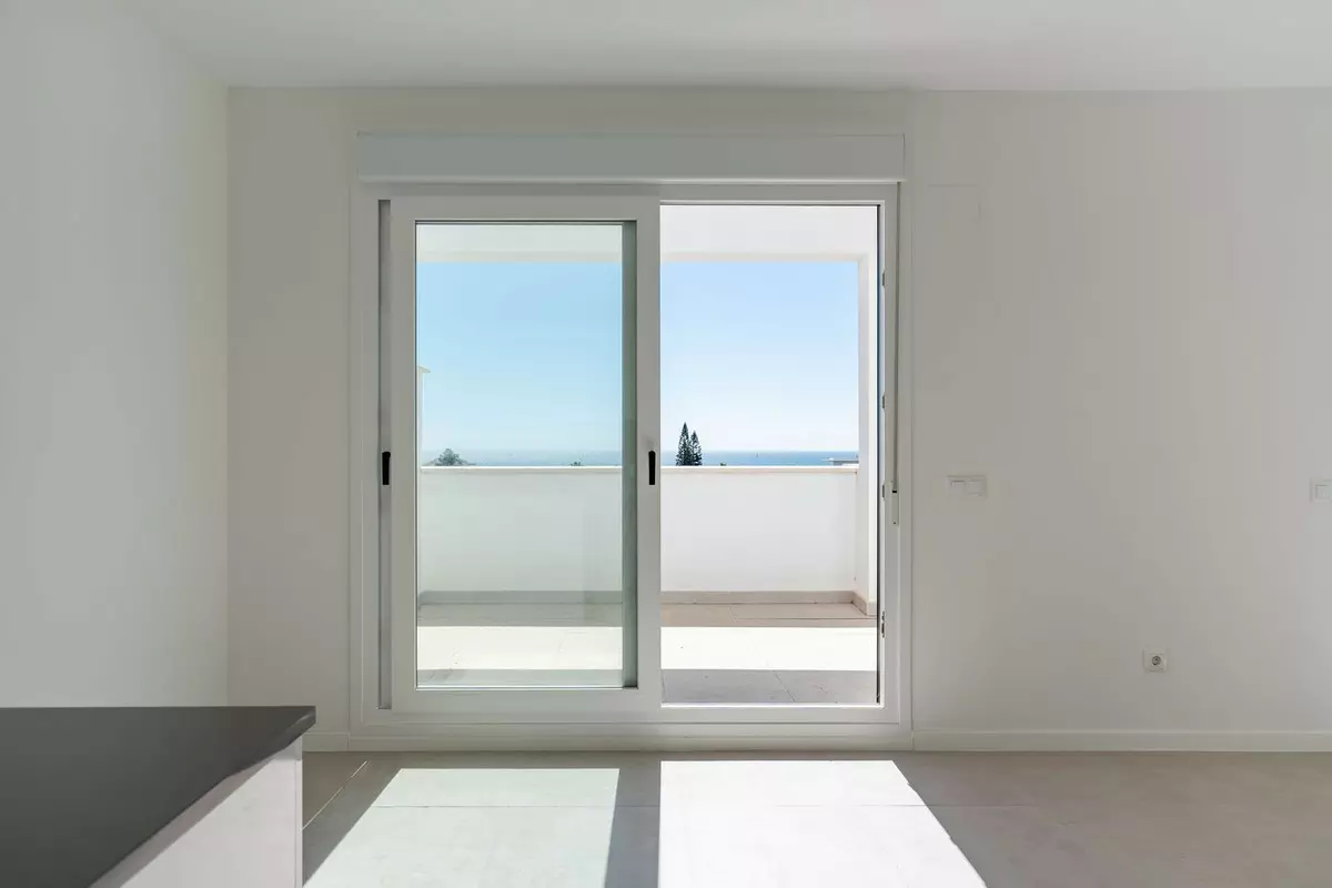 2-bedroom Apartment In Estepona, Spain (95 M²)