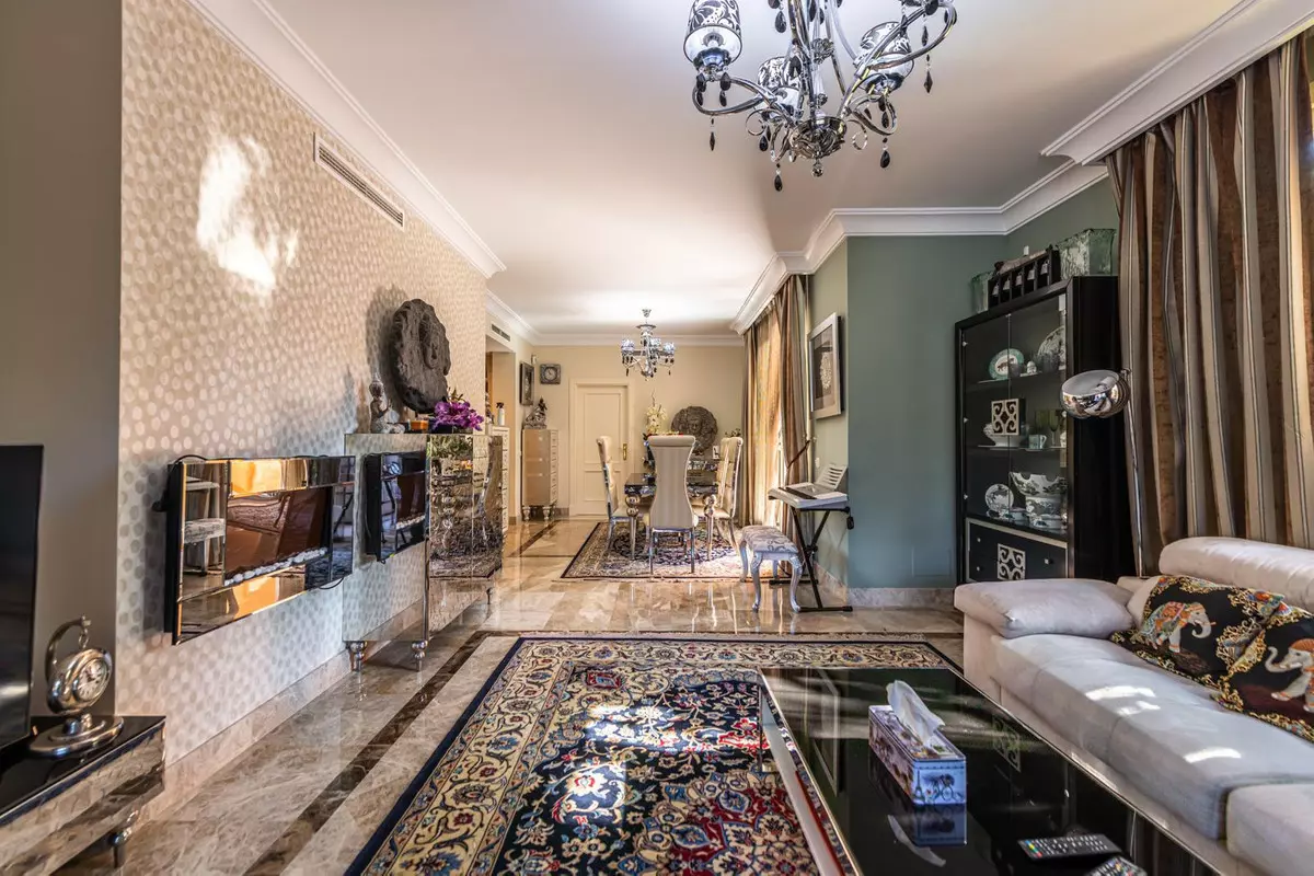 2-bedroom Apartment In Marbella, Spain (142 M²)