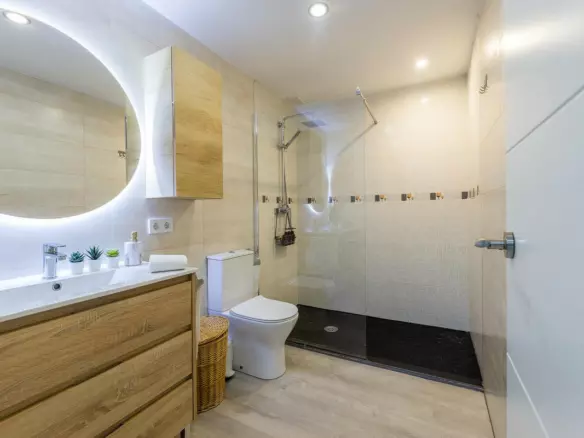 2-bedroom Apartment In Calvià, Spain (90 M²)