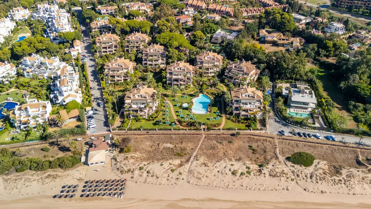 3-bedroom Apartment In Marbella, Spain (226 M²)
