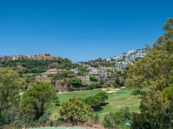 3-bedroom Town House In Benahavis, Spain (212 M²)
