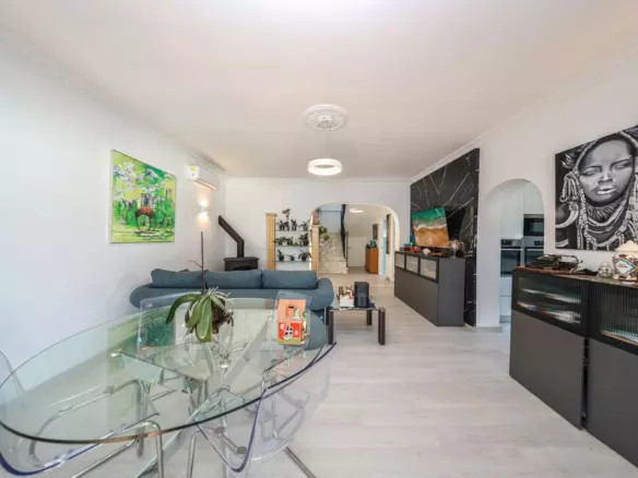 3-bedroom Villa In Coín, Spain (145 M²)