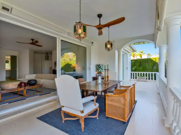 3-bedroom Villa In Estepona, Spain (272 M²)