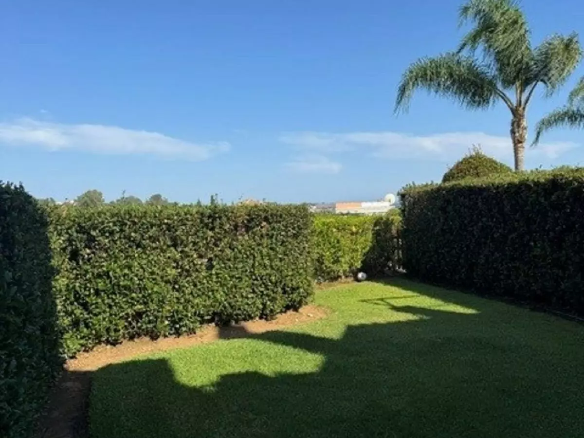 3-bedroom Town House In Estepona, Spain (157 M²)