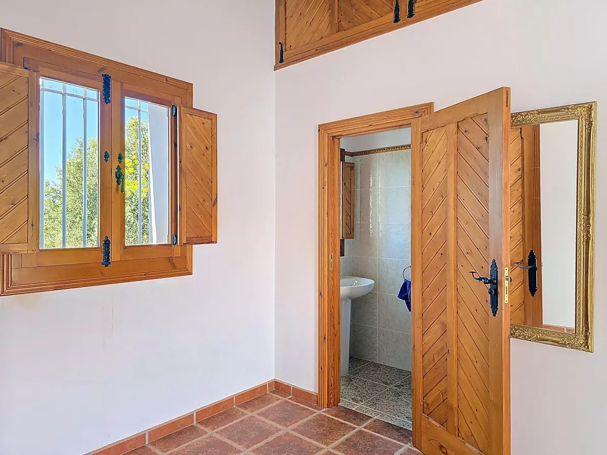 4-bedroom Villa In Sedella, Spain (496 M²)