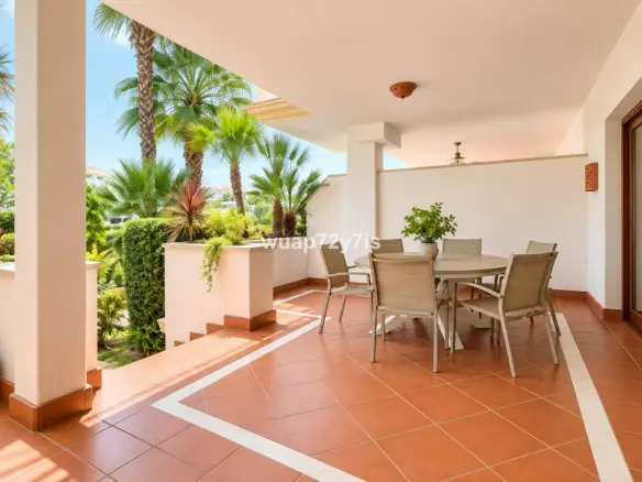 2-bedroom Apartment In Marbella, Spain (173 M²)