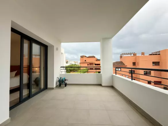 3-bedroom Apartment In Casares, Spain (149 M²)