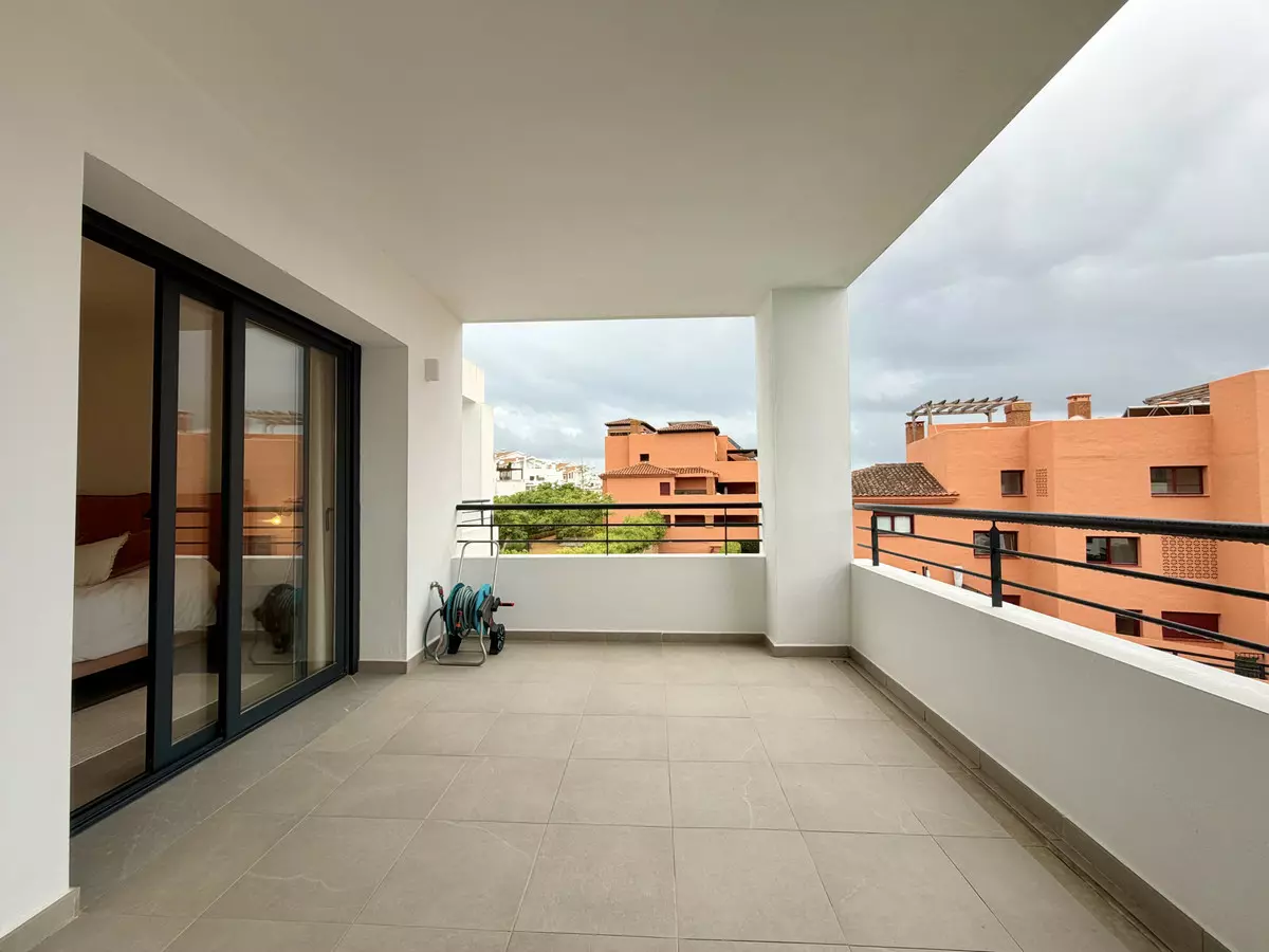 3-bedroom Apartment In Casares, Spain (149 M²)