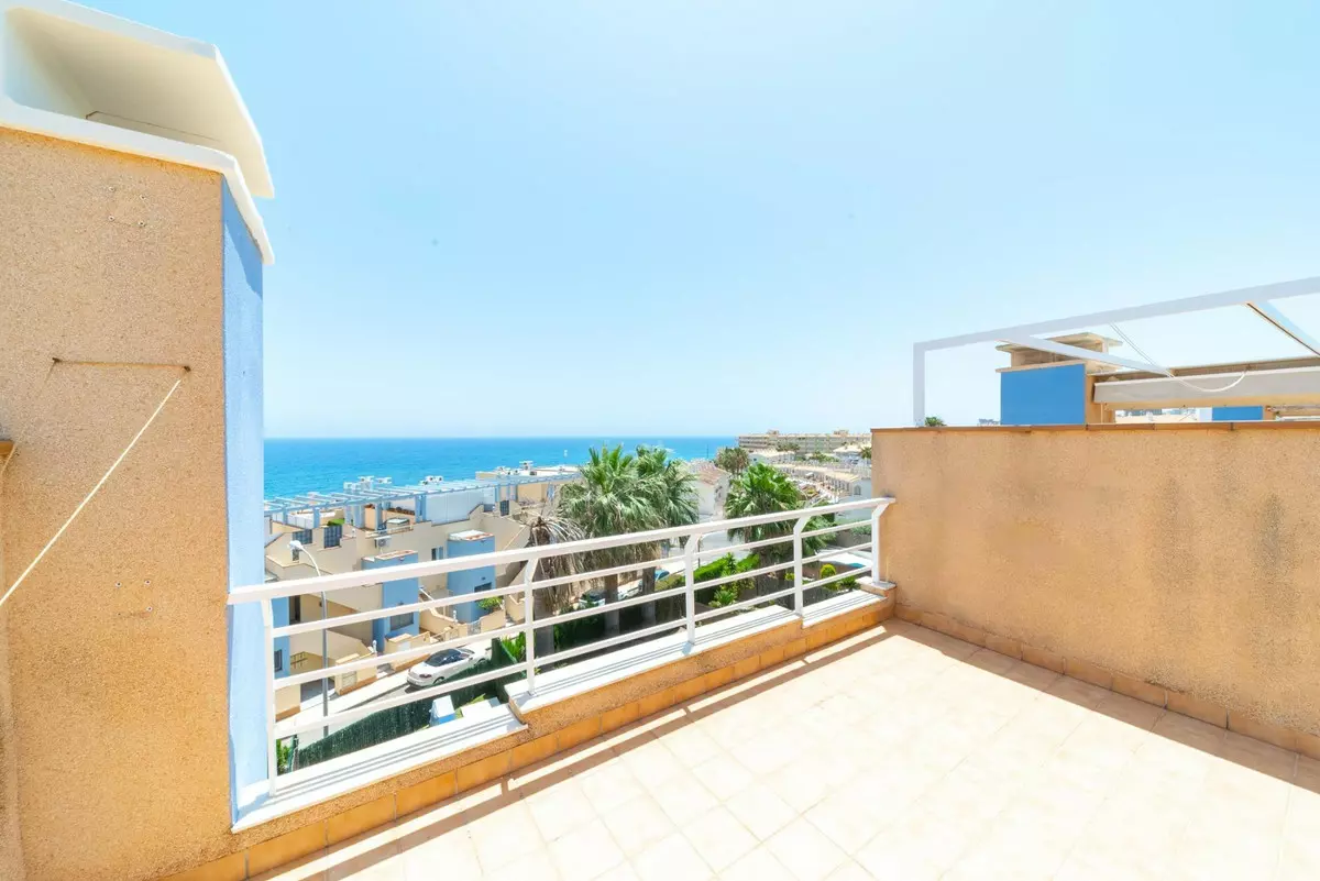 3-bedroom Town House In Orihuela, Spain (177 M²)