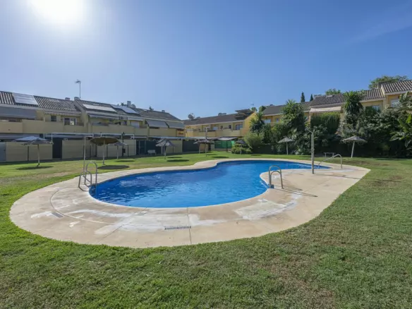 3-bedroom Town House In Estepona, Spain (102 M²)