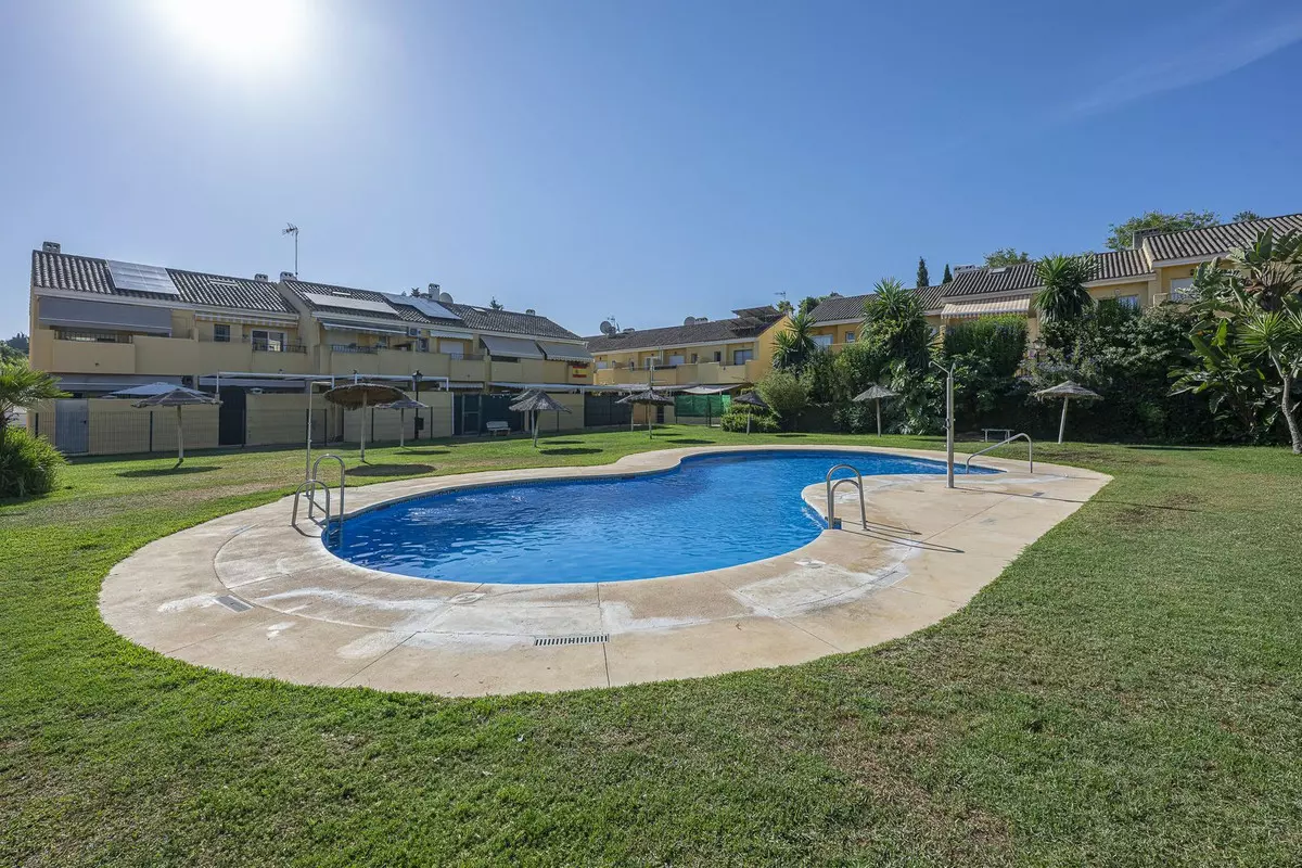 3-bedroom Town House In Estepona, Spain (102 M²)