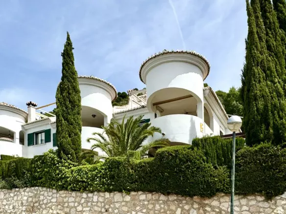 3-bedroom Town House In Mijas, Spain (223 M²)