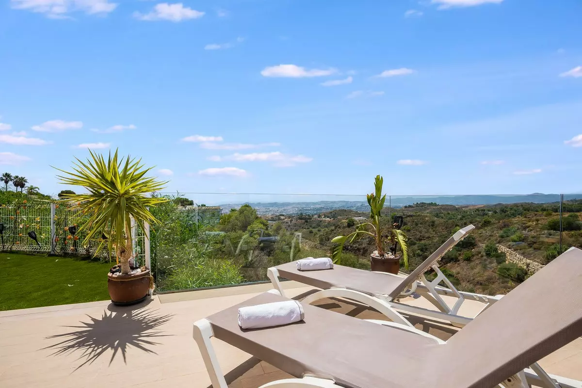 3-bedroom Villa In Mijas, Spain (160 M²)