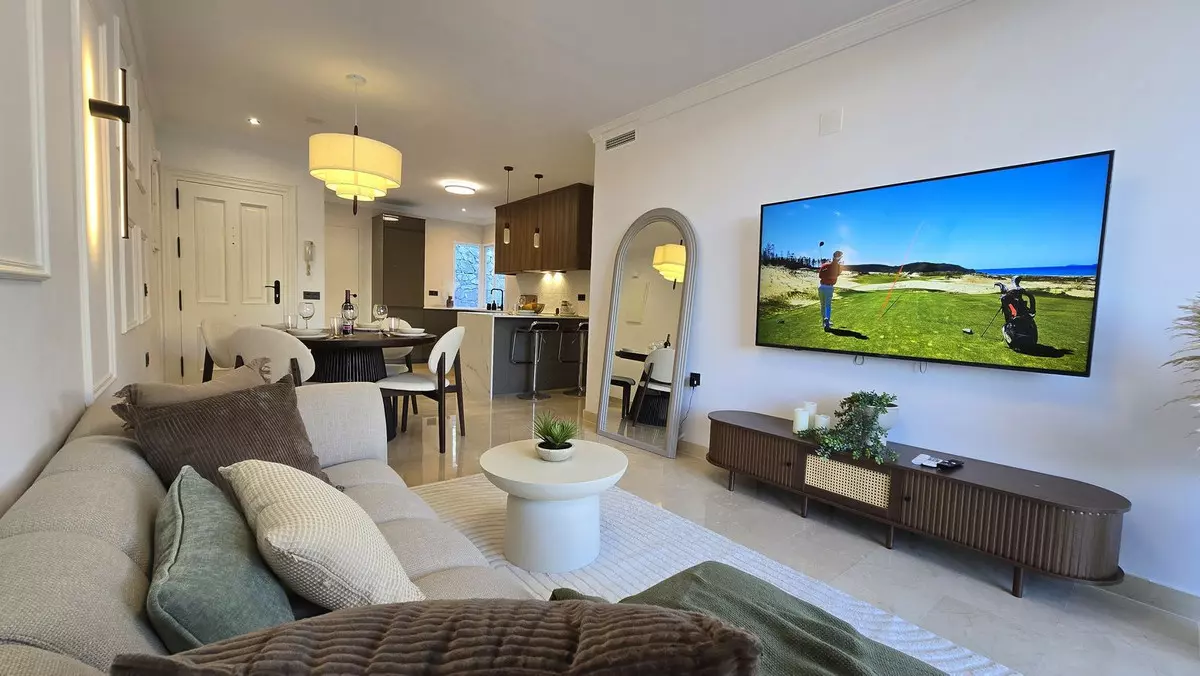 3-bedroom Apartment In Benahavis, Spain (100 M²)