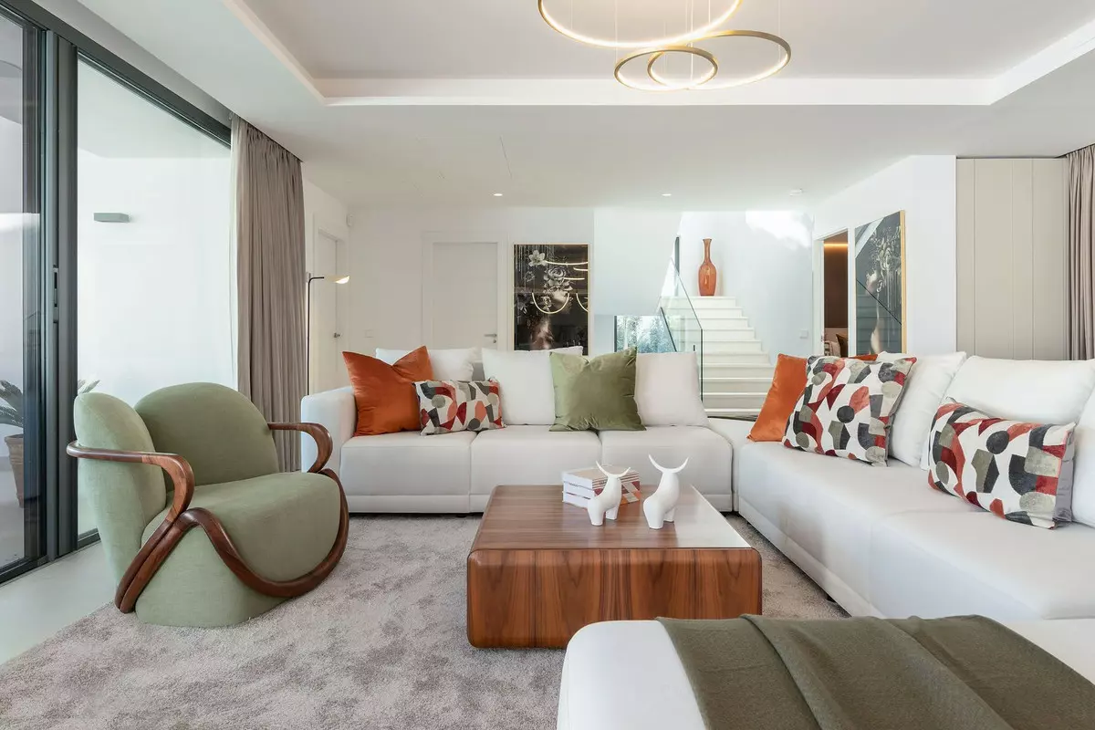 5-bedroom Villa In Marbella, Spain (627 M²)