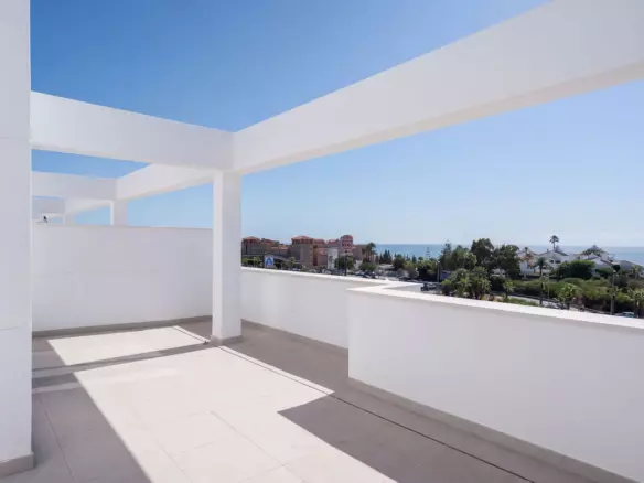 2-bedroom Apartment In Estepona, Spain (95 M²)