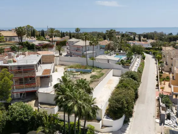 5-bedroom Villa In Estepona, Spain (543 M²)