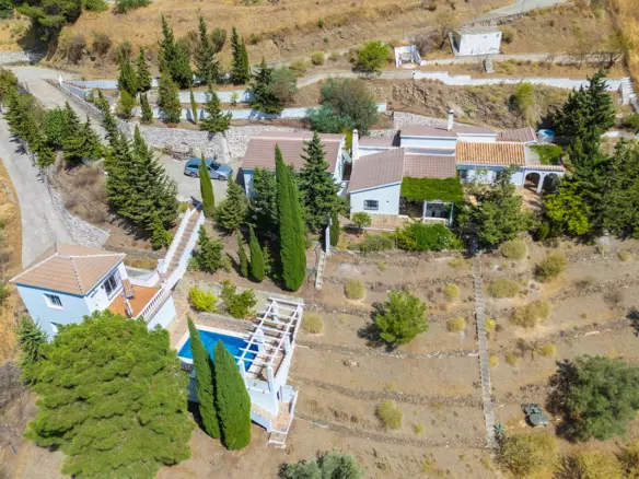 4-bedroom Villa In Cómpeta, Spain (278 M²)