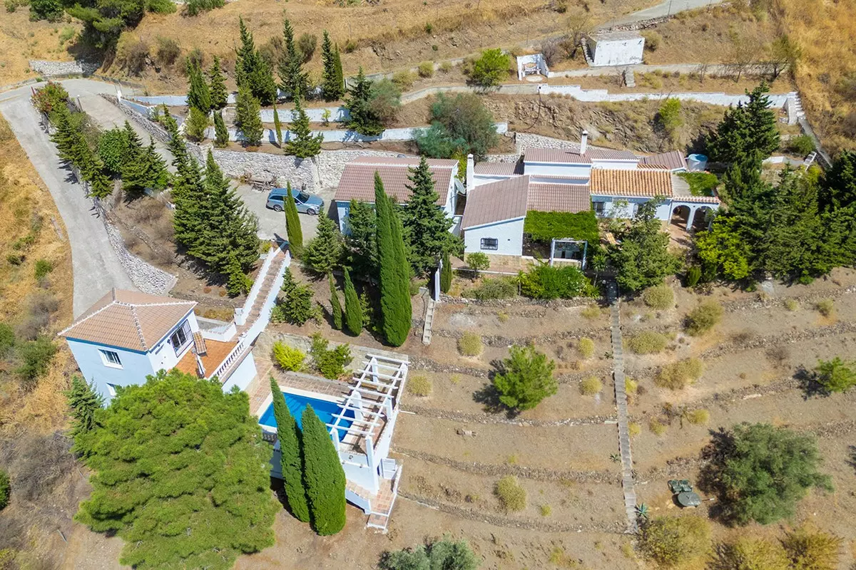 4-bedroom Villa In Cómpeta, Spain (278 M²)