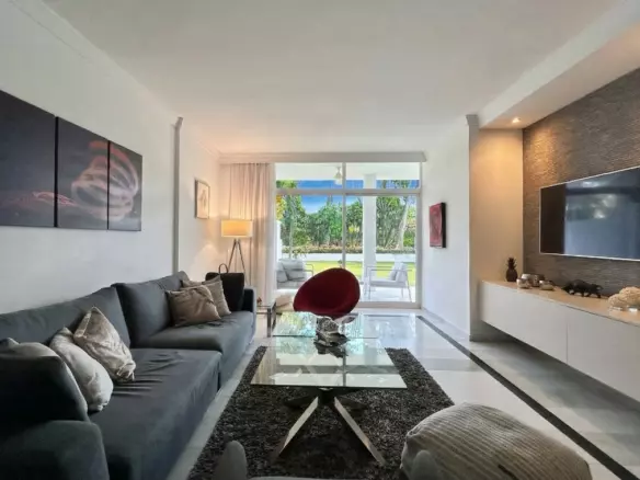 2-bedroom Apartment In Marbella, Spain (112 M²)