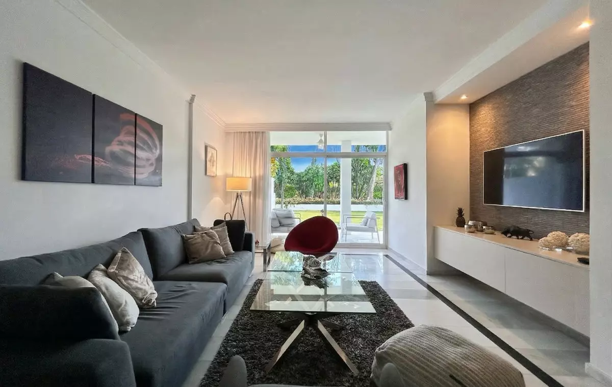 2-bedroom Apartment In Marbella, Spain (112 M²)