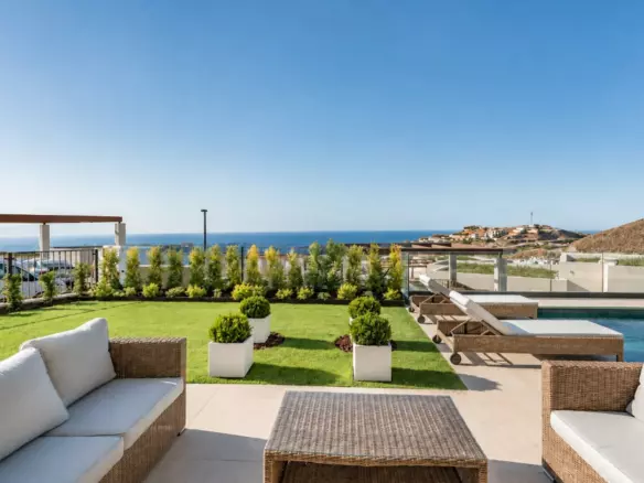 3-bedroom Villa In Benahavis, Spain (211 M²)