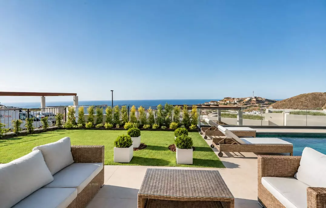 3-bedroom Villa In Benahavis, Spain (211 M²)