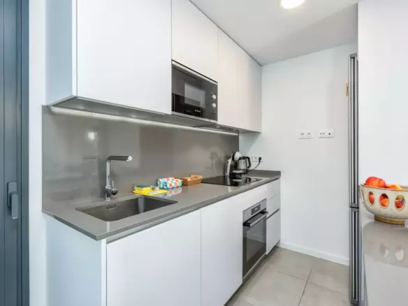2-bedroom Apartment In Fuengirola, Spain (98 M²)